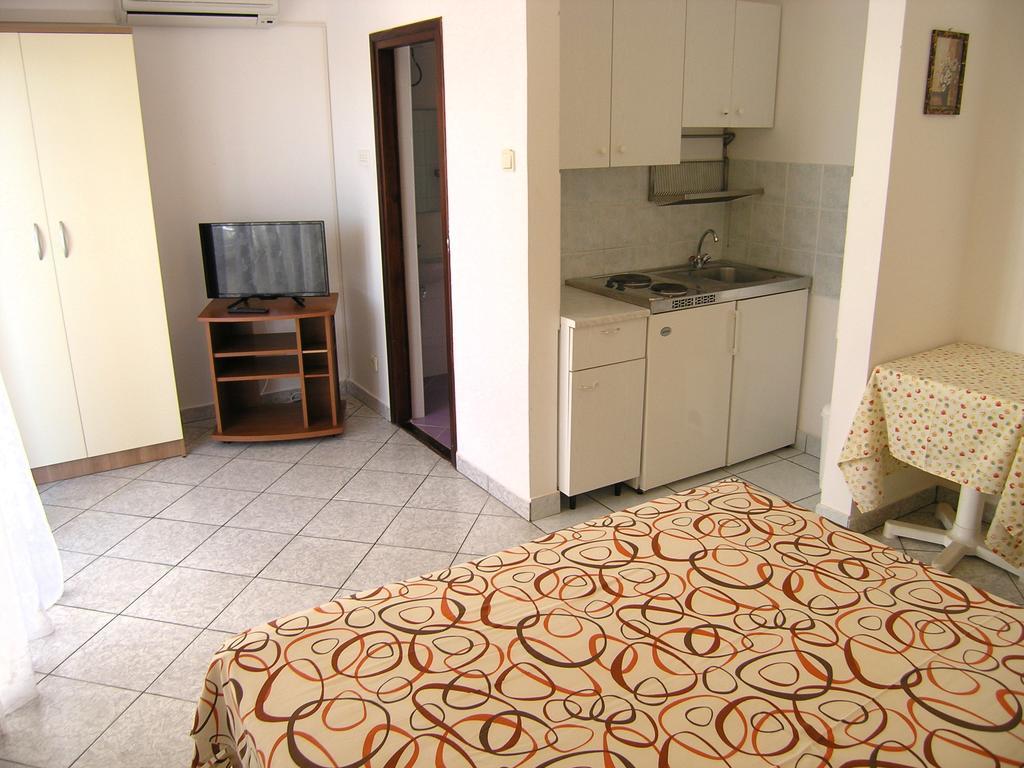 Apartments Murgic Krk Town Bagian luar foto